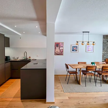 Mag Du Glacier - Brand New & For 6 Pax Saas-Fee